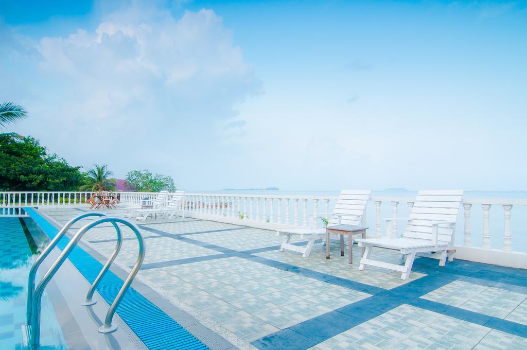 Bintan Agro Beach Resort & Spa Teluk Bakau Extérieur photo